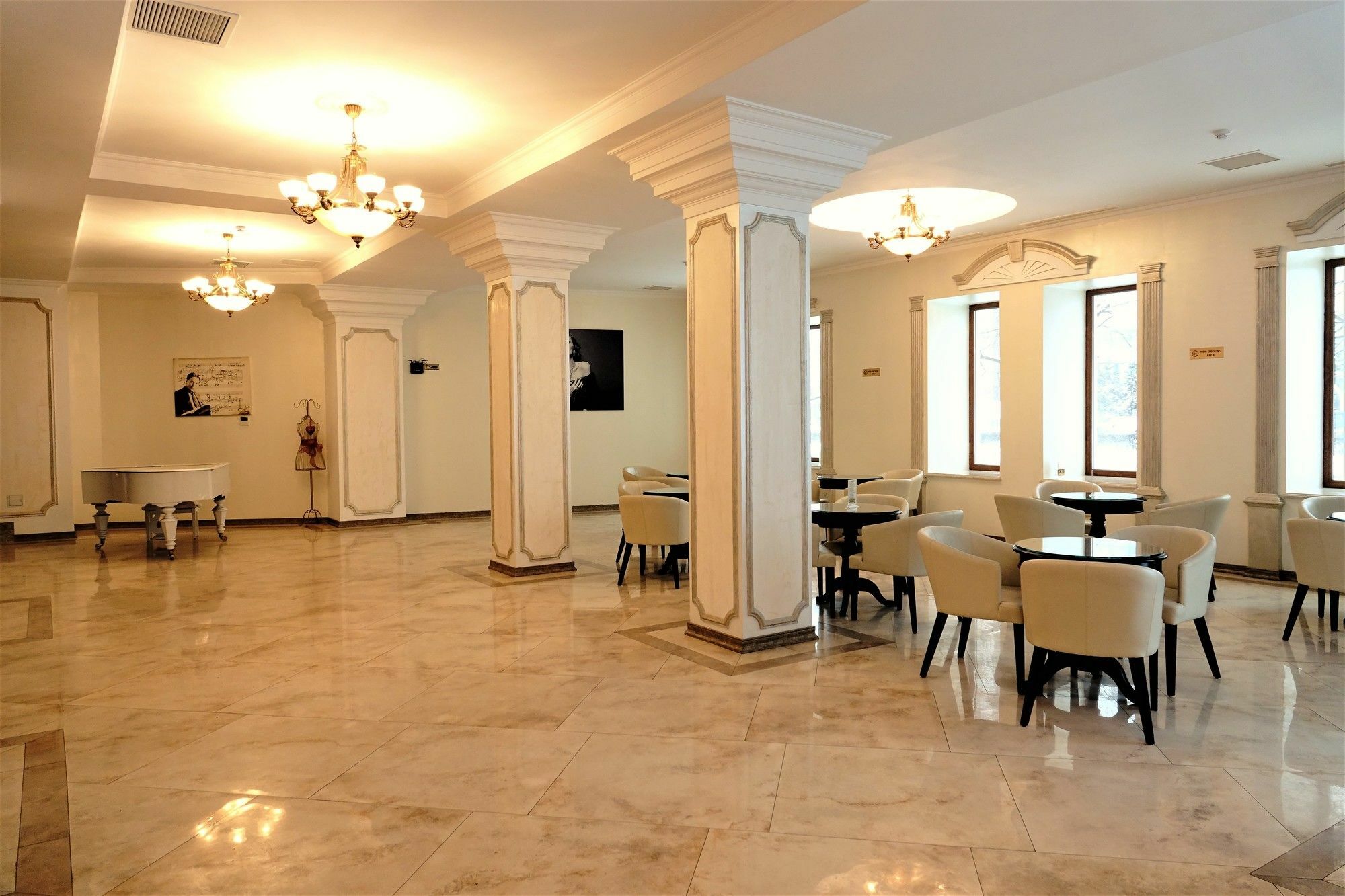 Euro Hotel Grivita Bukarest Exterior foto